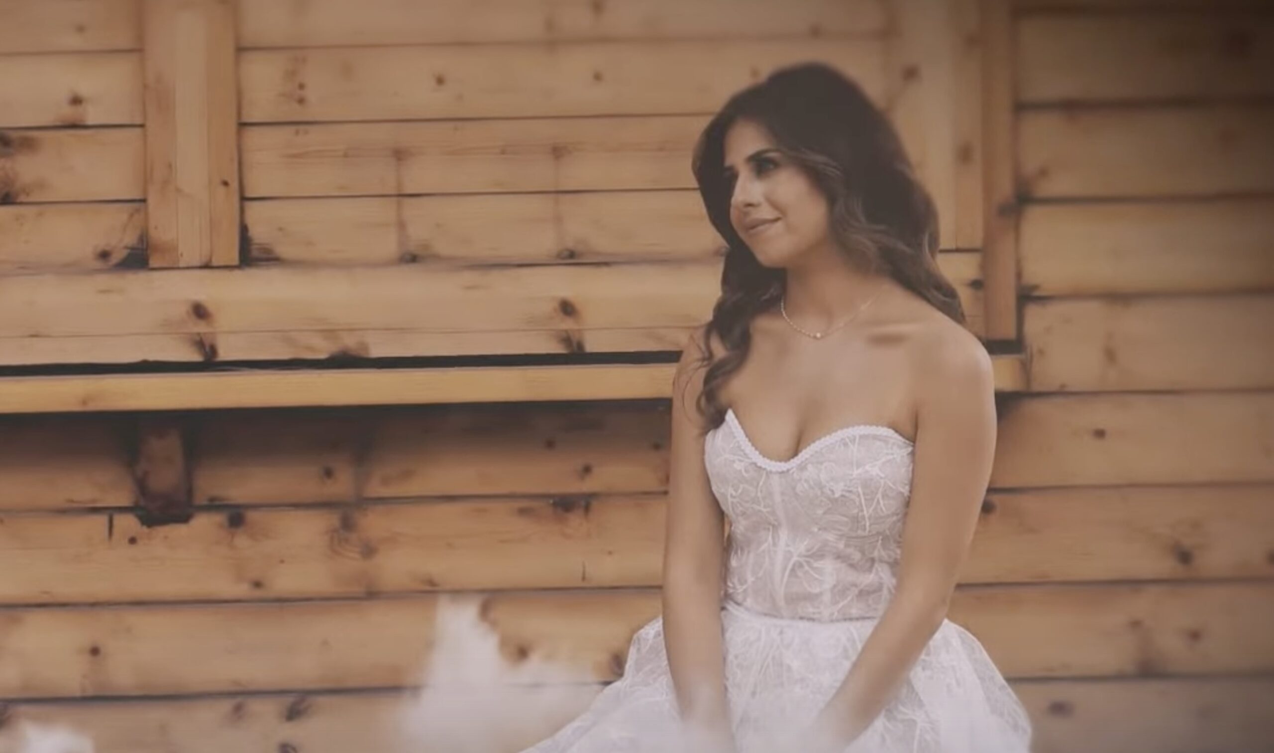 Farah Chreim released her new song Nazar Aayni